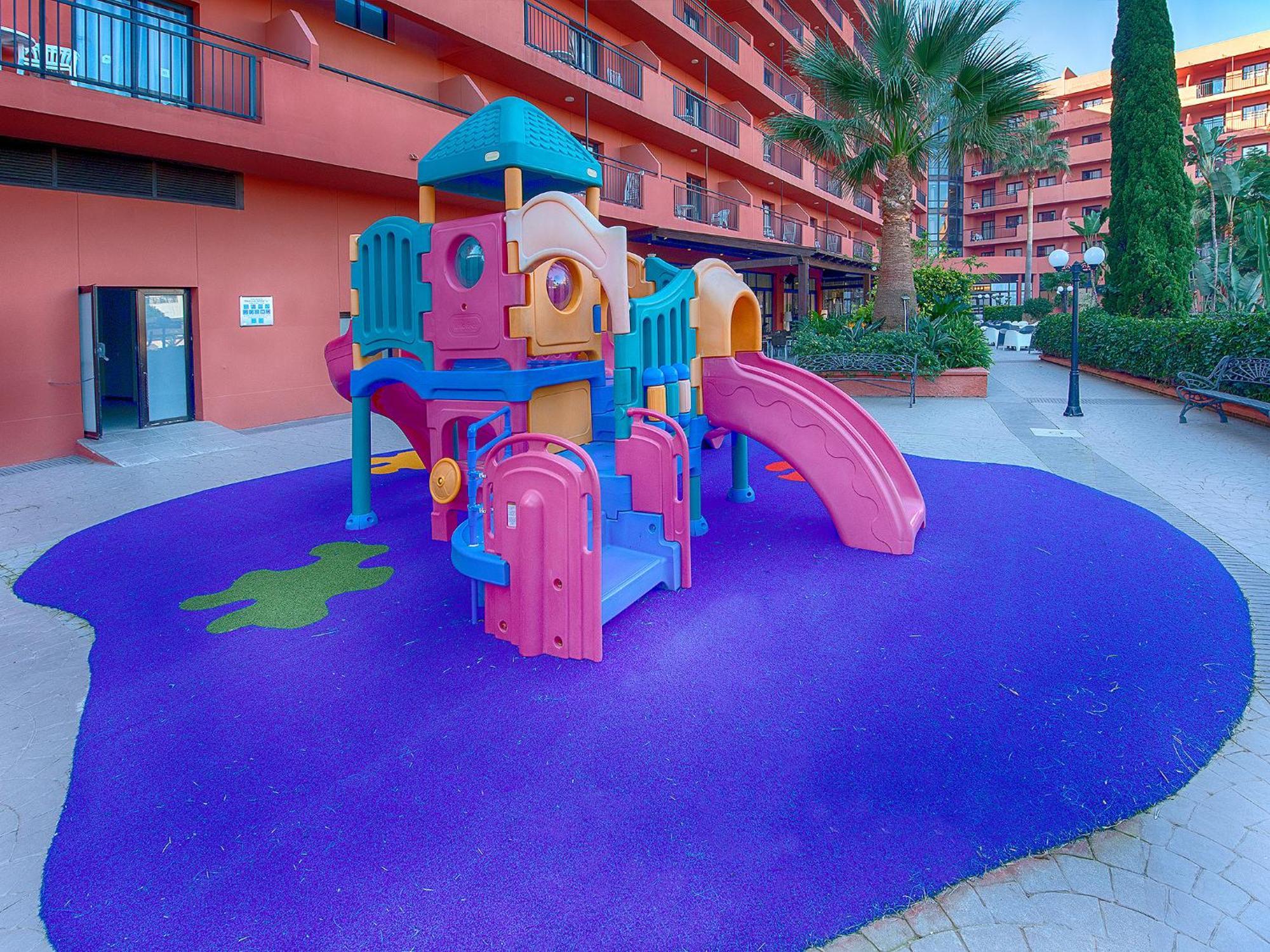 Turísticos Apartahotel Fuengirola