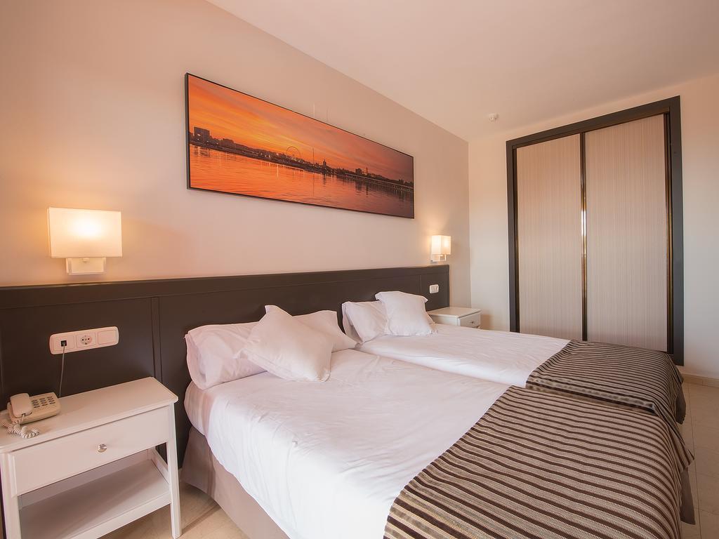 Apartahotel Turísticos 3*